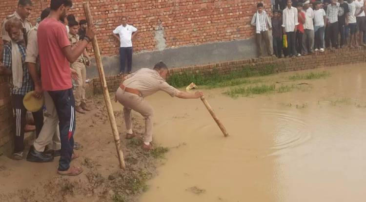 मेरठ में दिल दहला देने वाली घटना: लापता तीन बच्चों की डेडबॉडी पानी भरे प्लॉट में मिली, परिजनों ने जताई तंत्र-मंत्र से हत्या की आशंका