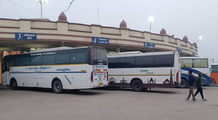 वाराणसी से गया के लिए विशेष बस सेवा शुरू, श्रद्धालुओं को मिलेगी सुविधा