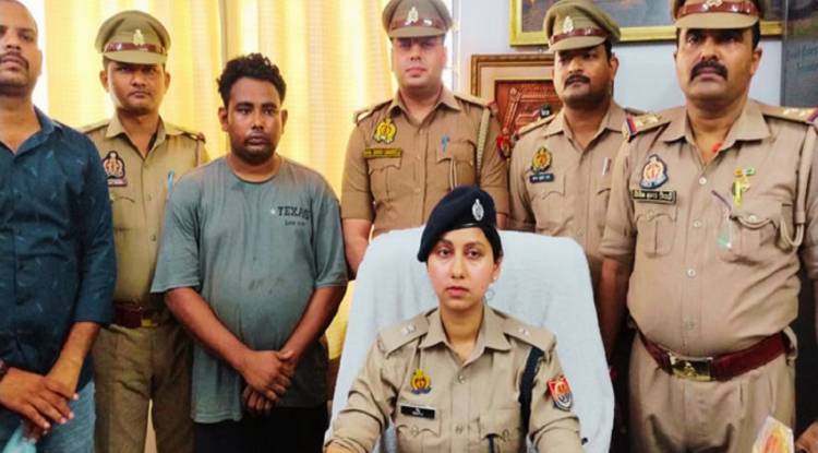 वाराणसी: सारनाथ पुलिस ने शातिर चोर को किया गिरफ्तार, नकदी, सोना सहित औजार बरामद