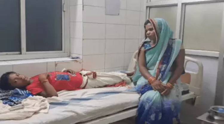वाराणसी: स्कूल में रसोइये ने कक्षा-4 के छात्र पर डाला गरम मांड, 20% जला