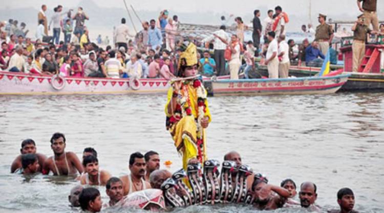 काशी बनेगी वृंदावन: आज तुलसी घाट पर जीवंत होगी 500 साल पुरानी ‘नाग नथैया’ लीला