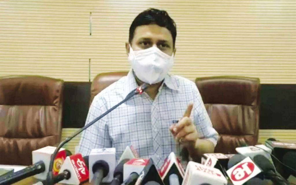 लापरवाही में नपे लेखपाल, जिलाधिकारी ने किया निलंबित