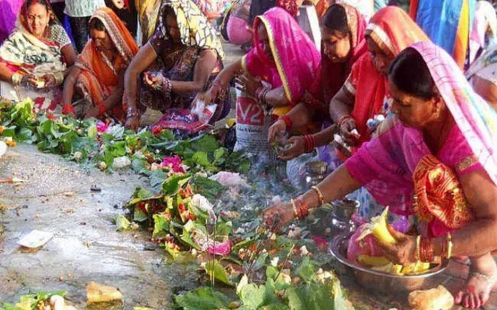 संतान की लंबी उम्र के लिए माताएं कल रखेंगी जीवित्पुत्रिका व्रत