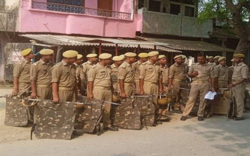 जौनपुर में पहलवान की हत्या के बाद बवाल: दूसरे दिन भी बंद रही दुकानें, तोड़-फोड़ के मामले में ग्राम प्रधान सहित चार गिरफ्तार