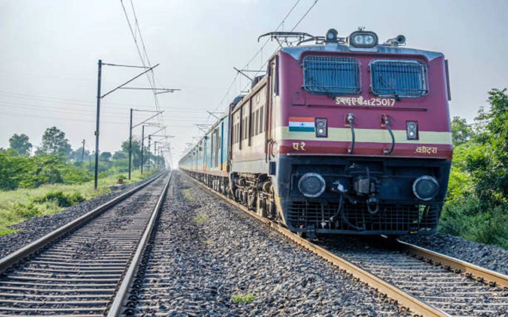 दून एक्सप्रेस समेत दस ट्रेनें नें 21 जून से रहेंगी निरस्त, 14 ट्रेनों का बदला रूट