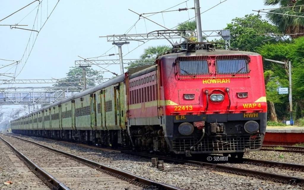 Chhath Puja Special Train: छठ पर्व पर 31 अक्तूबर को चलेंगी तीन विशेष ट्रेनें, दिल्ली-वाराणसी-पटना होगा रूट