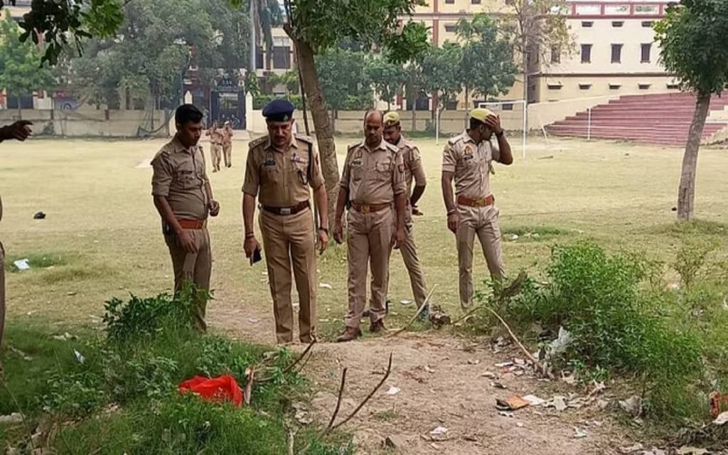 वाराणसी में डीएवी कॉलेज परिसर में बदमाशों ने क्रिकेट कोच को मारी गोली, हालत गंभीर