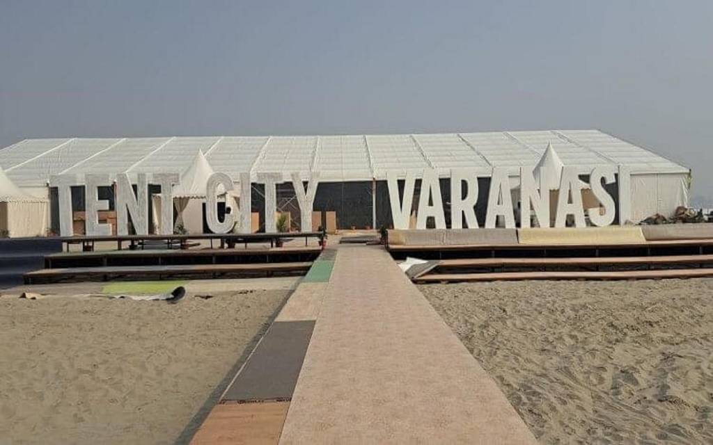 Varanasi NGT की 7 कमेटी टेंट सिटी का करेगी निरीक्षण, वकील बोले- गंगा इकोसिस्टम पर खतरा