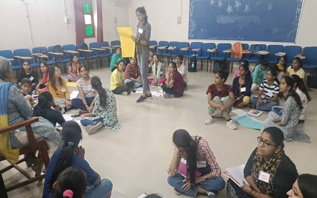 BHU MMV में “फ्लाई” कार्यक्रम का आयोजन, छात्र- छात्राओं के स्किल को लगे पंख