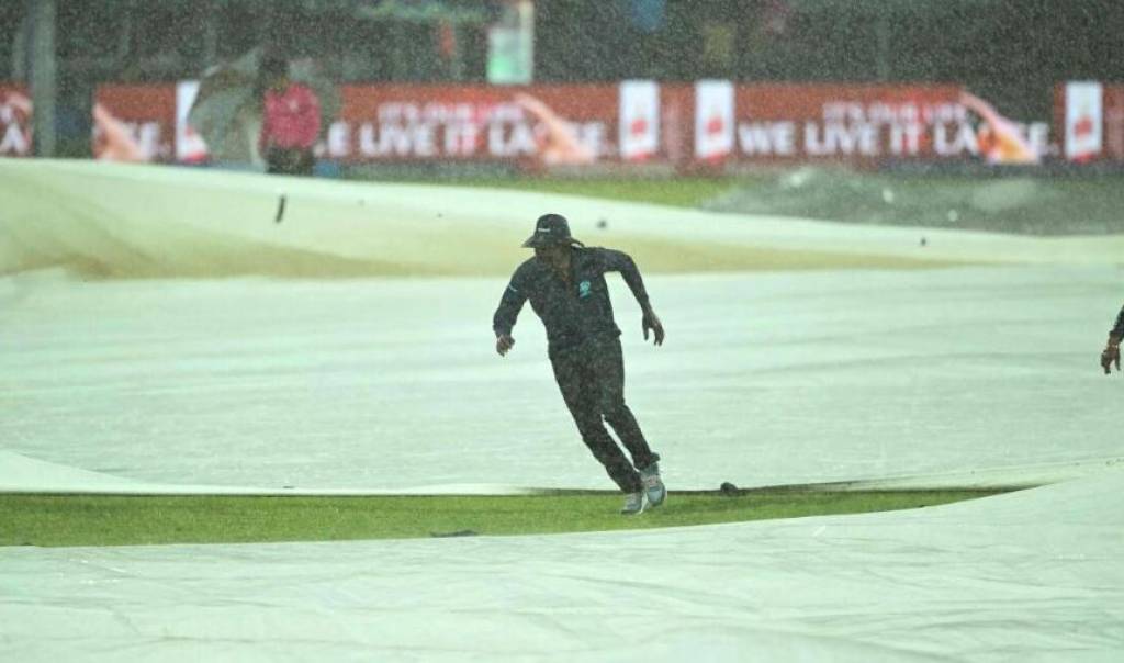 टी-20 विश्व कप: भारत-इंग्लैंड के बीच खेले जाने वाले दूसरे सेमीफाइनल पर बारिश का खतरा