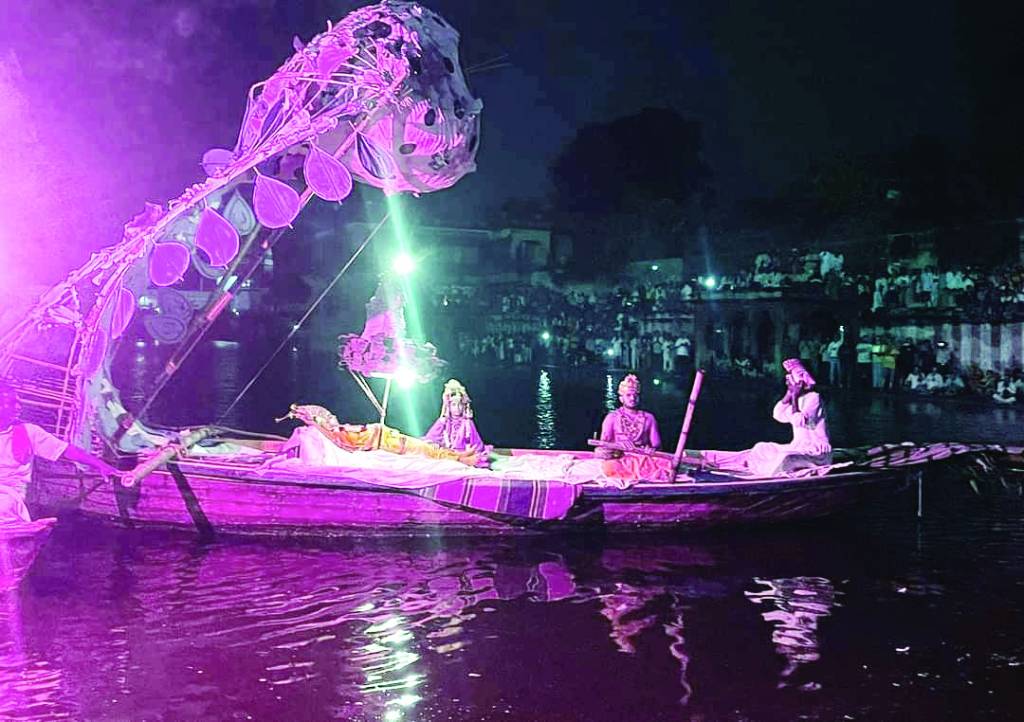 रावण के अत्याचार से डगमगाने लगी धरती 