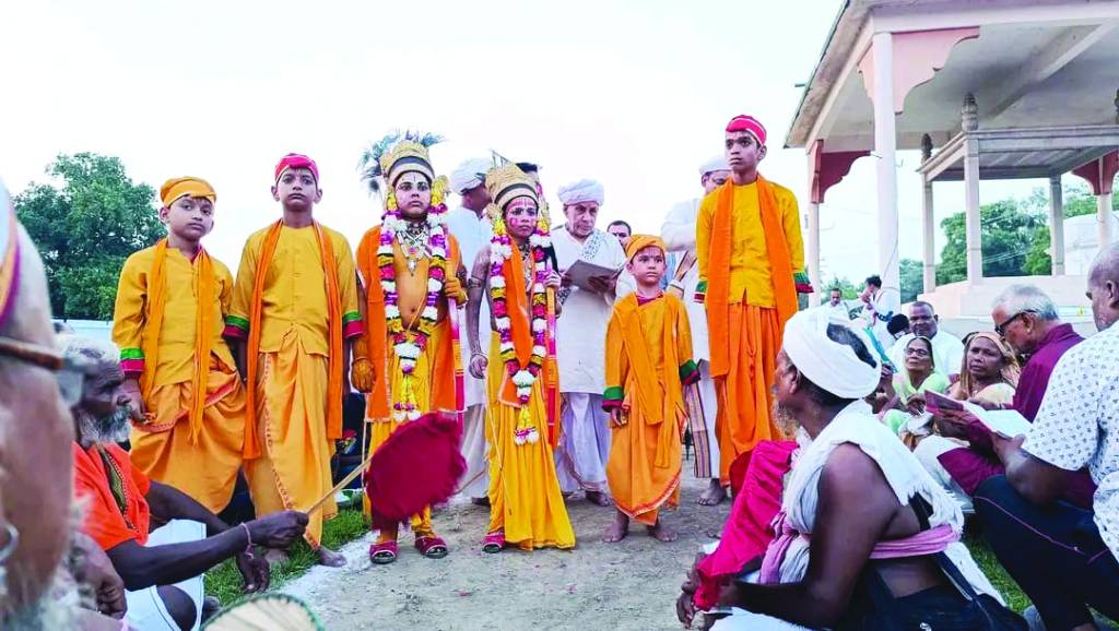 राम को देख कर श्री जनक नंदिनी, मंत्रमुग्ध रह गयी