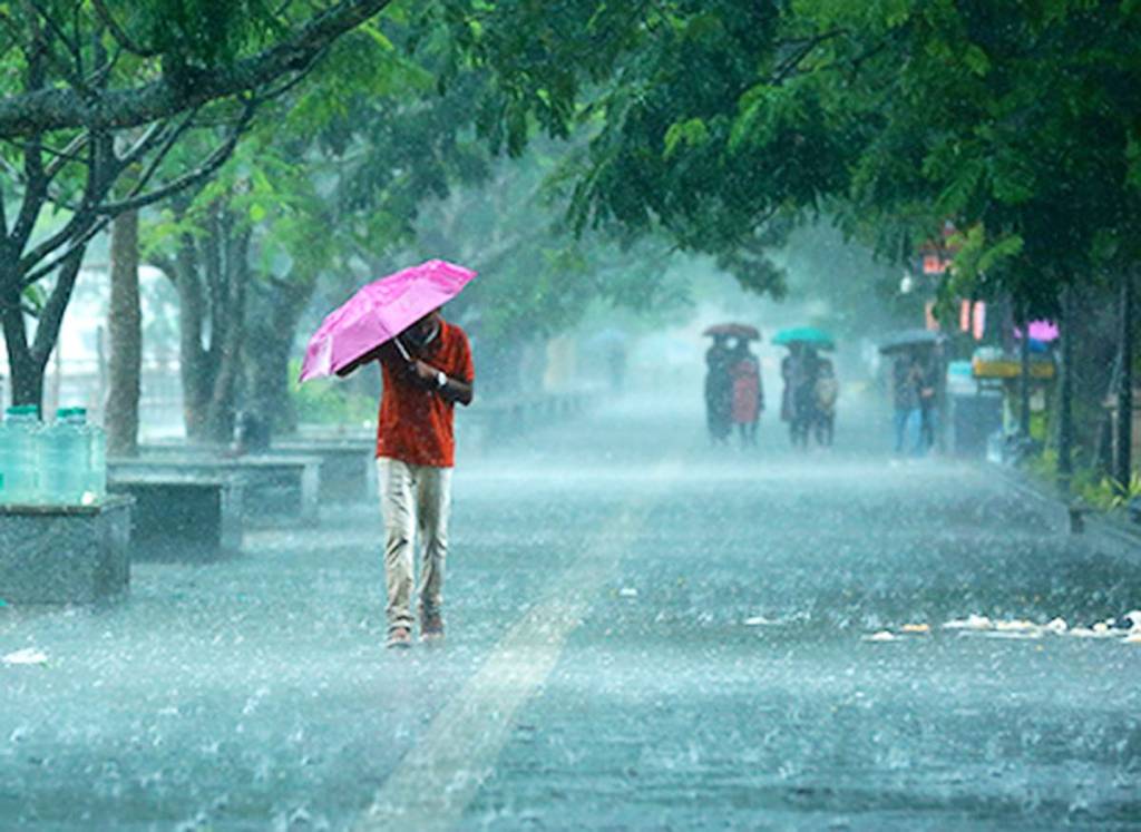 विदा की वेला में काशी पर मेहरबान मानसून