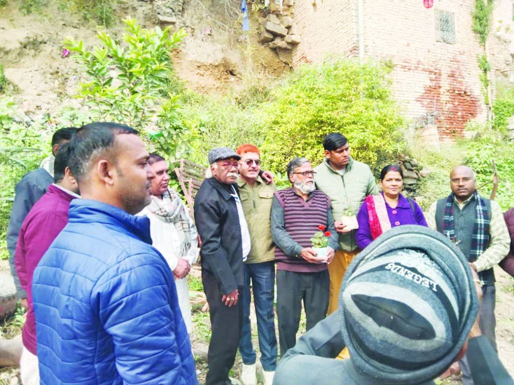 सावित्रीबाई फुले के जन्म दिवस पर सफाईकर्मियों का सम्मान