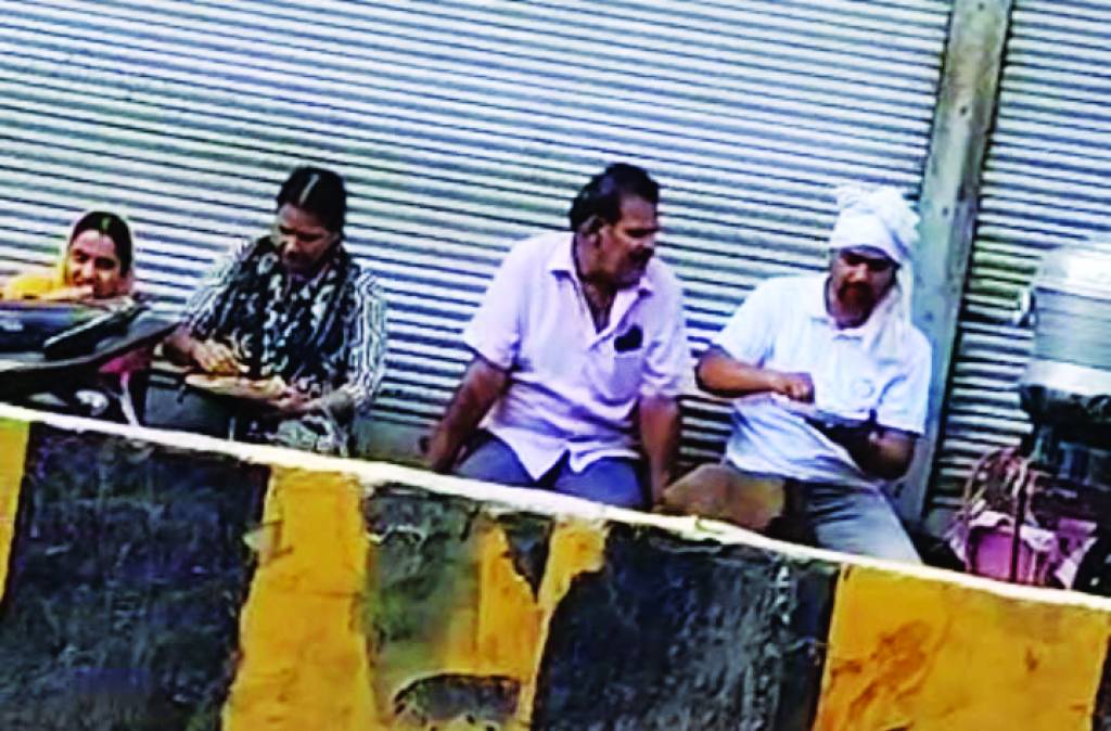 कथित बाबा संजय सिंह रच रहा क्या कोई साजिश ?