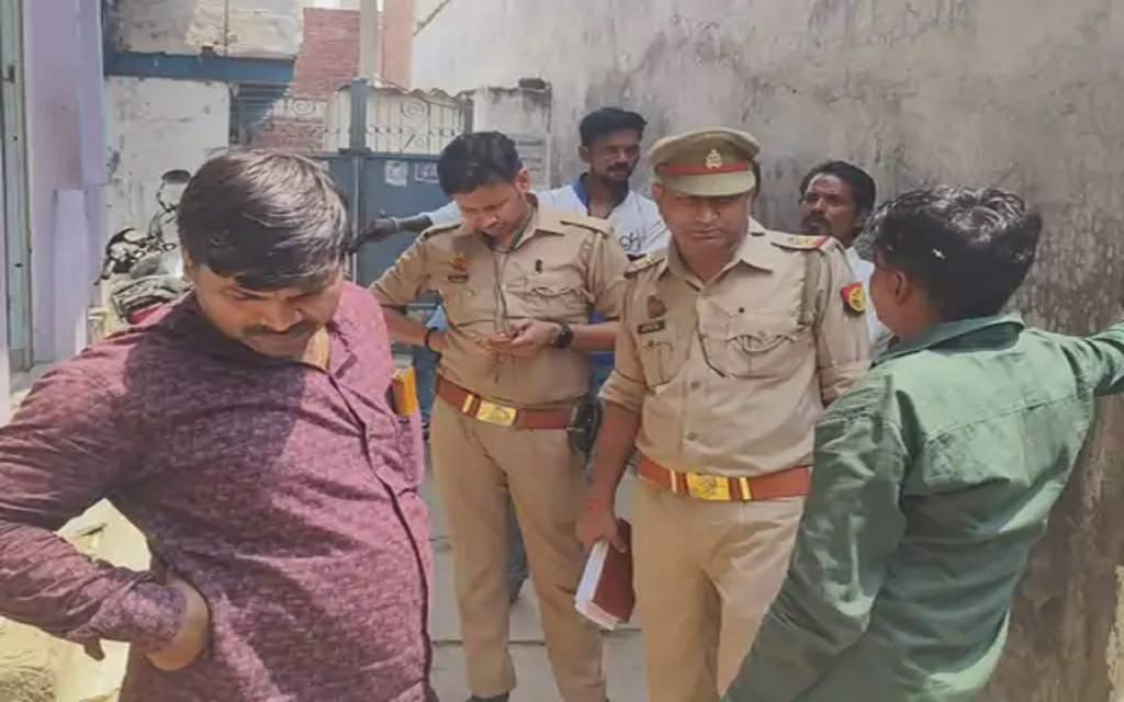 वाराणसी में घर मे मिली अधेड़ की लाश, जांच में जुटी पुलिस
