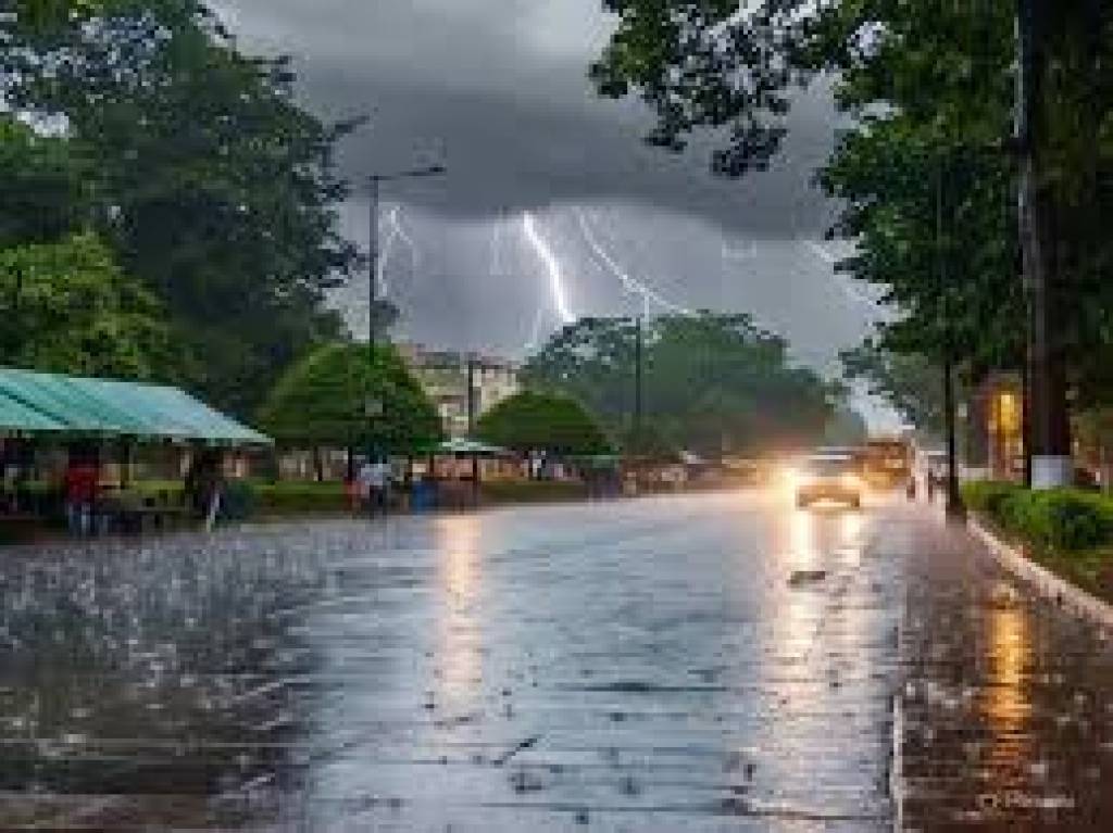 weather update: यूपी में मौसम बदला... नौतपा में गिरेंगे ओले