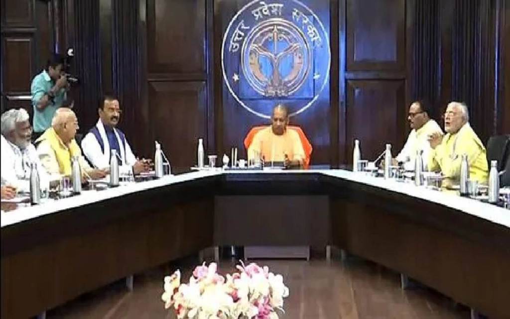 योगी कैबिनेट बैठक में इन 10 प्रस्तावों को मिली मंजूरी, अग्निवीरों को 20% आरक्षण, ओडीओपी 2.0 को हरी झंडी...