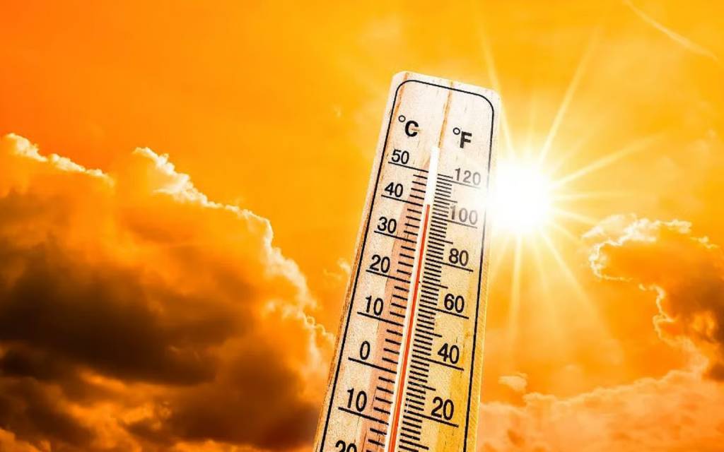 यूपी में भीषण गर्मी दिखाएगी तांडव, पारा 45 डिग्री तक पहुंचने का अनुमान,जानें मौसम विभाग का अलर्ट
