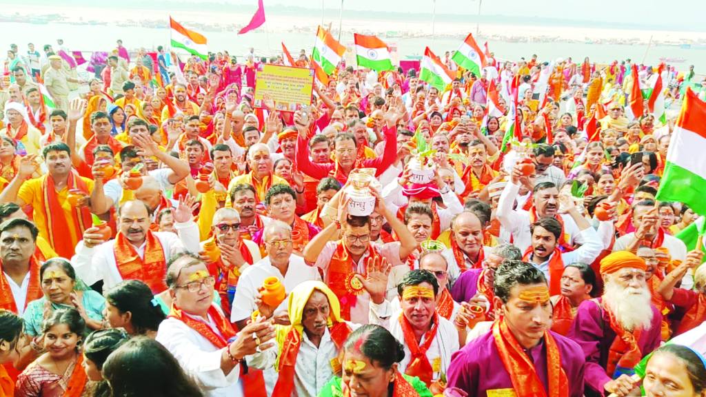 5 नदियों के जल से बाबा विश्वनाथ का जलाभिषेक