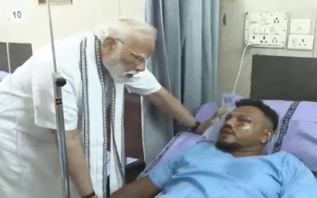 प्लेन का गेट टूटा और मैं सीट समेत बाहर नीचे गिर गया, विमान हादसे में बचे इकलौते पैसेंजर ने बताया
