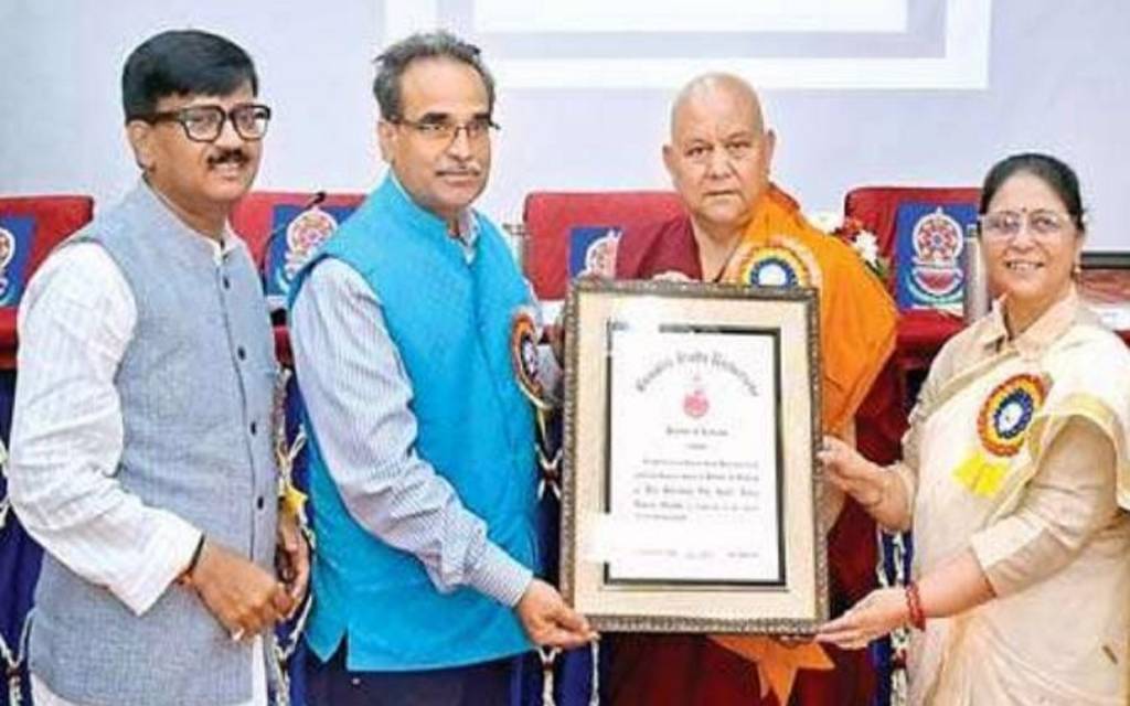 बीएचयू ने दलाईलामा को पुनः दिया 'डॉक्टर ऑफ लेटर्स' सम्मान