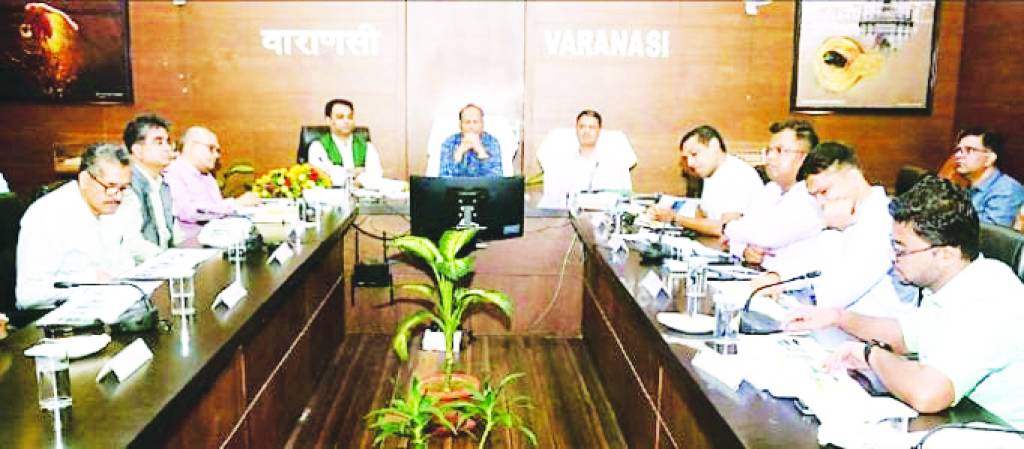 वाराणसी व इंदौर नगर निगम के मध्य होगा अनुबंध