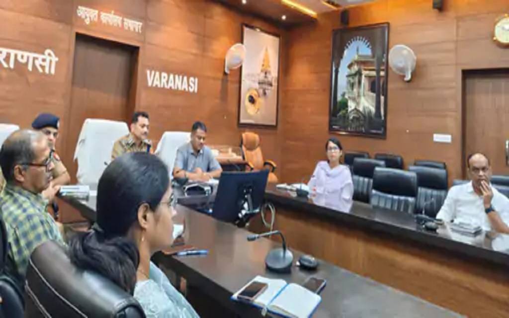वाराणसी दौरे से पहले प्रशासनिक तैयारियां तेज़, DGP-CS ने की समीक्षा