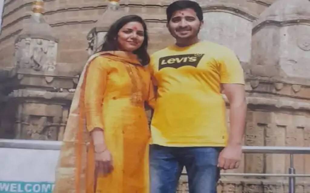 बुलंदशहर में बड़ौदा केअसिस्टेंट मैनेजर ने होटल में जहर खाकर दी जान, पत्नी पर उत्पीड़न और 20 लाख की मांग का आरोप