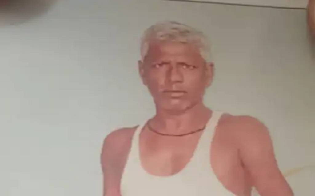 वाराणसी में सड़क हादसा: अज्ञात वाहन ने दो लोगों को कुचला हादसे में एक व्यक्ति की मौत, दूसरा गंभीर रूप से घायल
