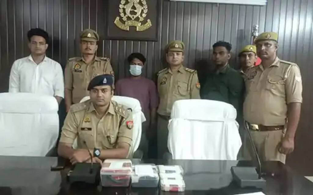 वाराणसी में साइबर सेल और चेतगंज पुलिस की बड़ी कार्रवाई