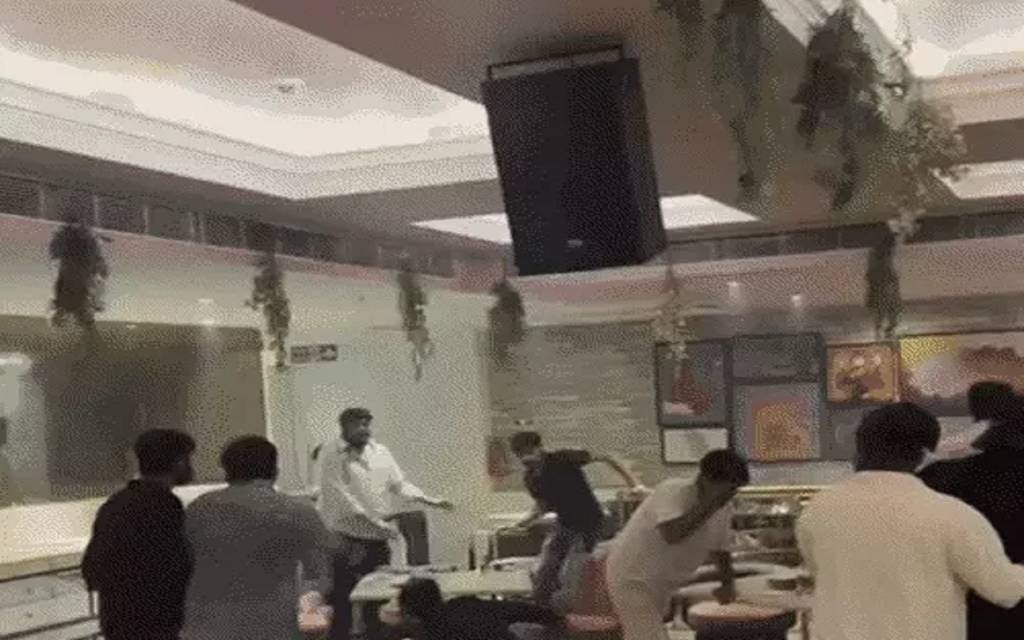 लखनऊ समिट बिल्डिंग बार बवाल: दो पुलिस अधिकारी निलंबित, विभागीय जांच शुरू