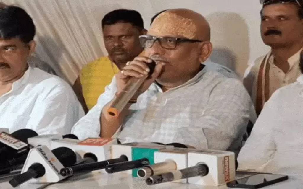 वोट चोरी पर कांग्रेस का बड़ा ऐलान, अजय राय बोले- राहुल गांधी करेंगे ‘हाइड्रोजन बम’ जैसा खुलासा