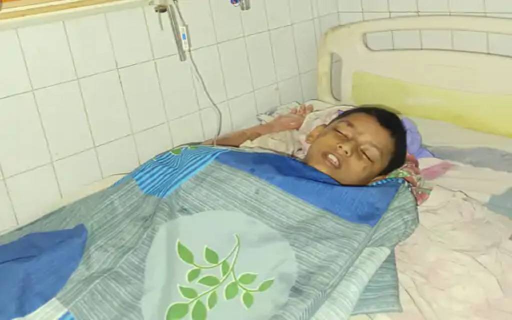 जौनपुर: सड़क किनारे जलेबी की दुकान पर खौलते तेल में गिरा 14 साल का बच्चा, दुकान पर हाथापाई में हादसे का शिकार, हालत नाजुक