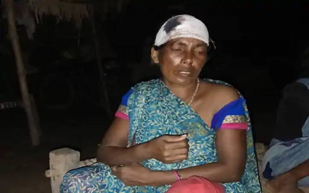 चंदौली : बिसौरी गांव में रास्ते के विवाद पर बवाल, दो पक्षों में लाठी-डंडों से मारपीट, महिला समेत 5 घायल; 2 गिरफ्तार