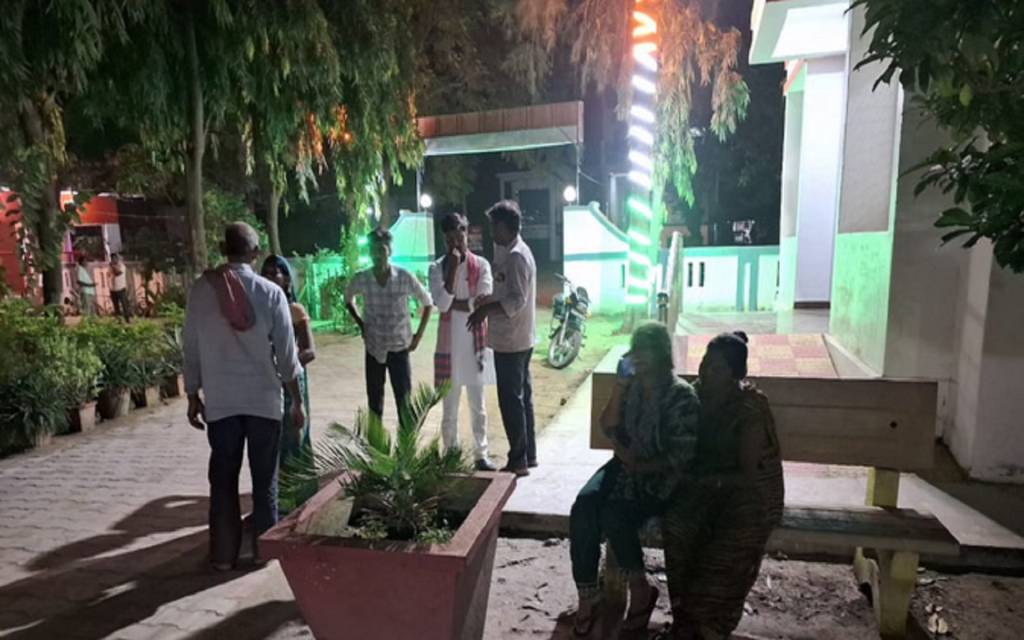 जौनपुर में सड़क हादसा: ट्रक की टक्कर से दो सगे भाइयों की मौत