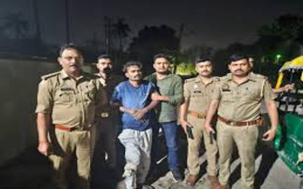 बलिया में मुठभेड़ : शिक्षक लूट व हत्या का आरोपी गिरफ्तार, एक बदमाश फरार