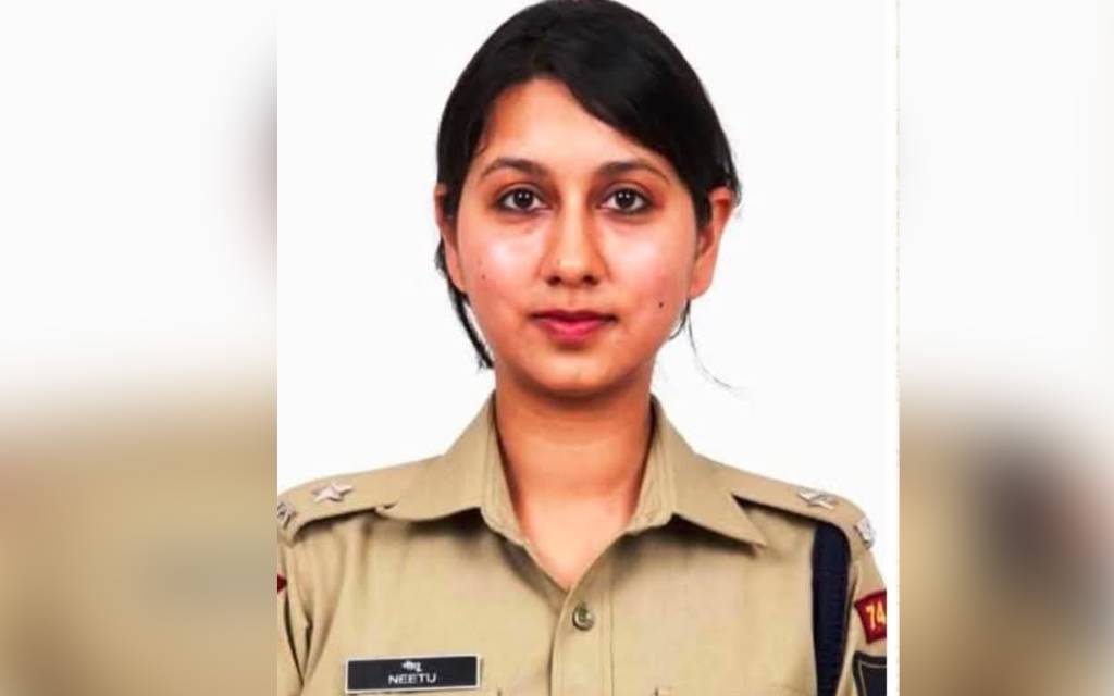 सोशल साइट पर आईपीएस नीतू कर रही ट्रैंड