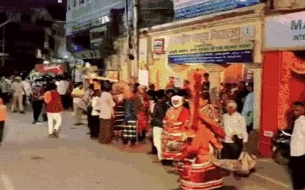धूमधाम से निकली जैतपुरा की नक्कटैया