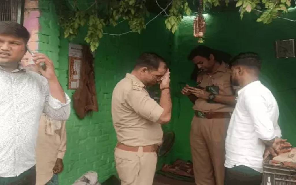 वाराणसी: पंचक्रोशी सब्जी मंडी में मिला युवक का शव, सिर और चेहरे पर चोट के निशान, हत्या की आशंका