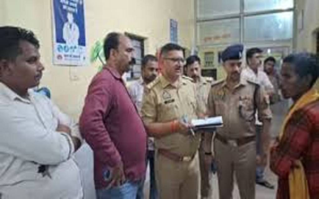 सोनभद्र में सनसनी: दामाद ने ममेरे ससुर की लाठी-डंडे से पीटकर की हत्या, खौफनाक मंजर देख सहमे लोग