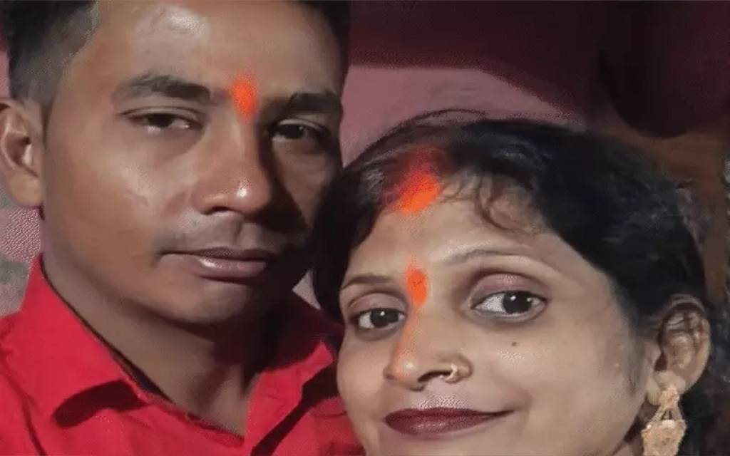 गोंडा में दिल दहला देने वाली वारदात: 5 साल के बेटे के सामने पति ने पत्नी को हथौड़े से मारा, आरोपी फरार, मासूम ने बताई हैवानियत