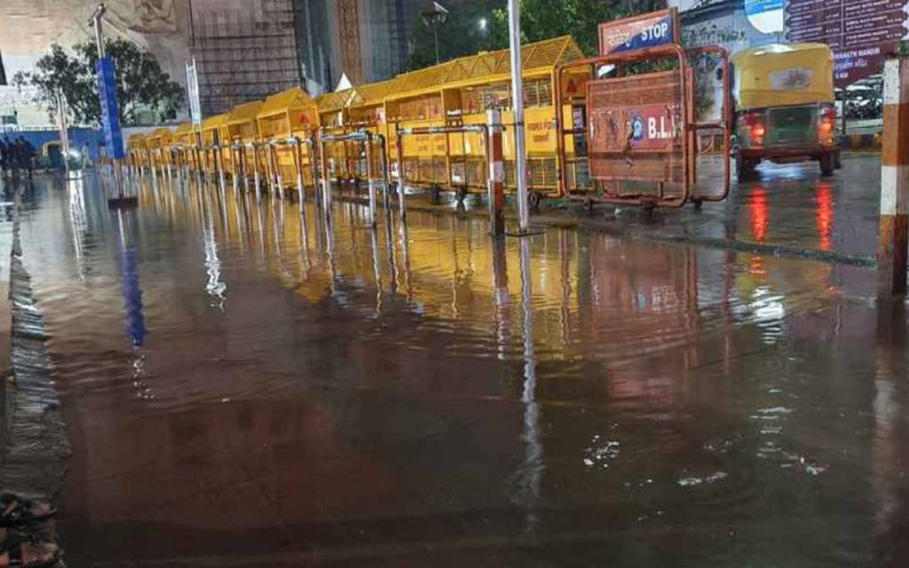 8 घंटे बारिश, 9 साल में सबसे कम अधिकतम तापमान; आज भी ठंड और बारिश के आसार