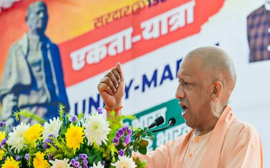 गोरखपुर से सीएम योगी का बड़ा एलान, हर विद्यार्थी गाएगा ‘वंदे मातरम्