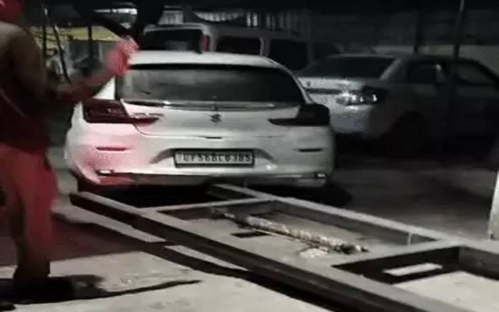 नीट छात्र का अपहरण कर चलती कार में 30 मिनट तक टॉर्चर