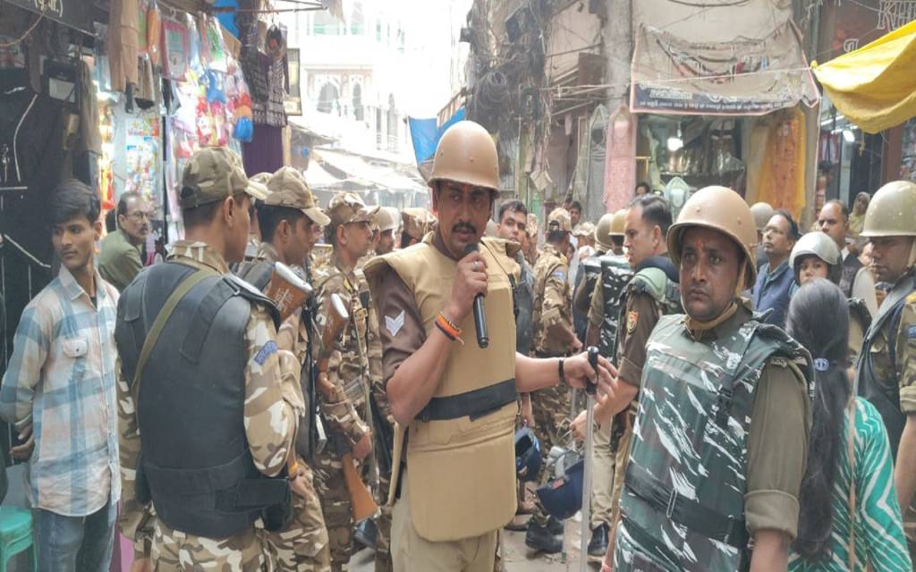 दालमंडी चौड़ीकरण विवाद में पुलिस की कार्रवाई तेज, विरोध के बीच इमरान उर्फ बबलू हिरासत में