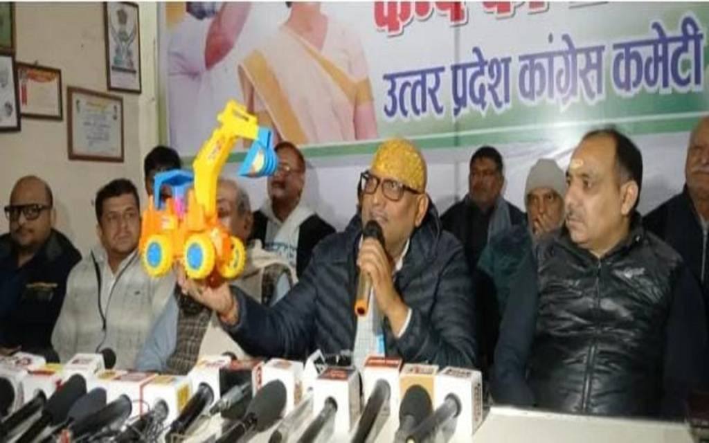 बाबा का बुलडोजर इस समय विंटर वैकेशन पर चला गया है !