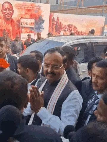 वाराणसी में गरजे डिप्टी सीएम केशव मौर्य, कांग्रेस-सपा पर तीखा हमला