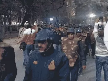 BHU में हॉस्टलों के बीच हिंसक झड़प, PG छात्र गंभीर रूप से घायल, कैंपस में हाई अलर्ट