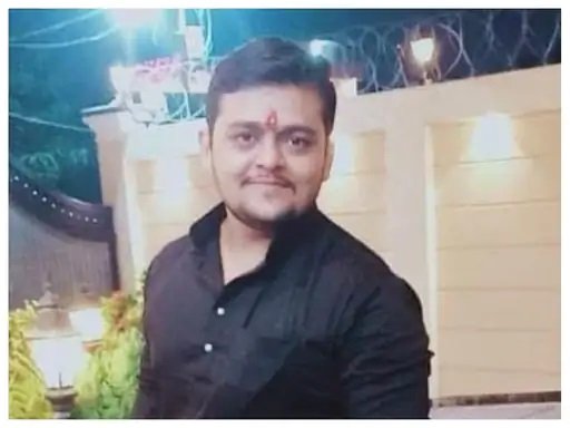 कोडीन कफ सिरप कांड में बड़ा एक्शन, प्रशांत उपाध्याय के घर पुलिस का छापा